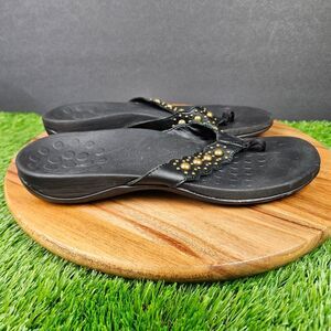 Vionic Starley Sandals Women's 8.5 Black Thongs Flip Flops Beach Outdoor Studded